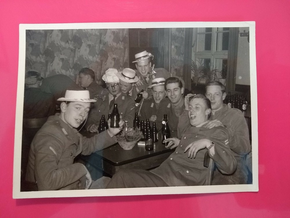 Old Photo Vintage Antique Beer Men Hat Man Old Photo Beer Music Party Men