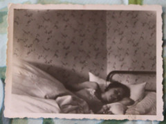 Photo Zichenau East Prussia Poland Ciechanów 1938 girl bed vintage HG