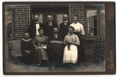 Photograph Aug Jensen, transverse dingwood, view transverse dingwood, musicians family