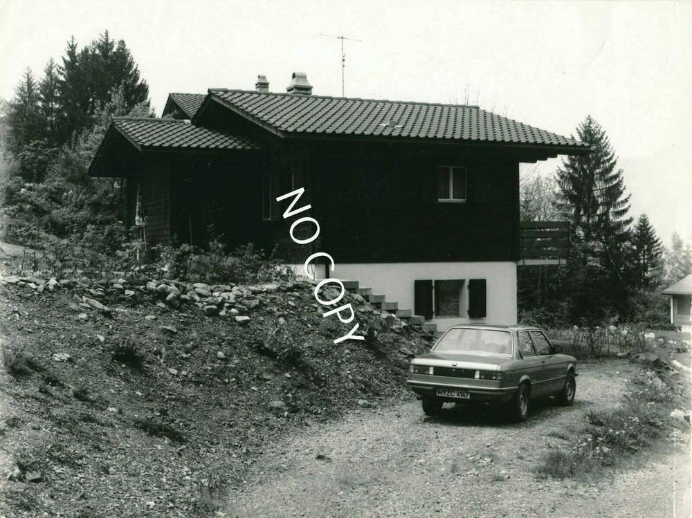 Manufacturer Archive XL Photo 70/80J Automotive Car Vehicle – BMW 520? C1.70