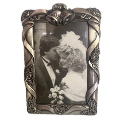 Vintage Royal Limited Silver Tone 4×6 Rose Trellis Album Frame Open Box