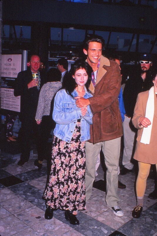 Dia Shannon Doherty and Ashley Hamilton 1993 KB Format Photographer P12-23-5-3