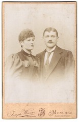 Photograph Joseph Werner, Munich, Zweibrückenstrasse 2, portrait young couple I