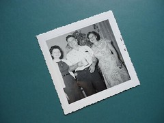 «AMERICA»: PHOTO, B/W photography, family, USA, EMIGRANTS, WOMEN, MAN, LADIES!