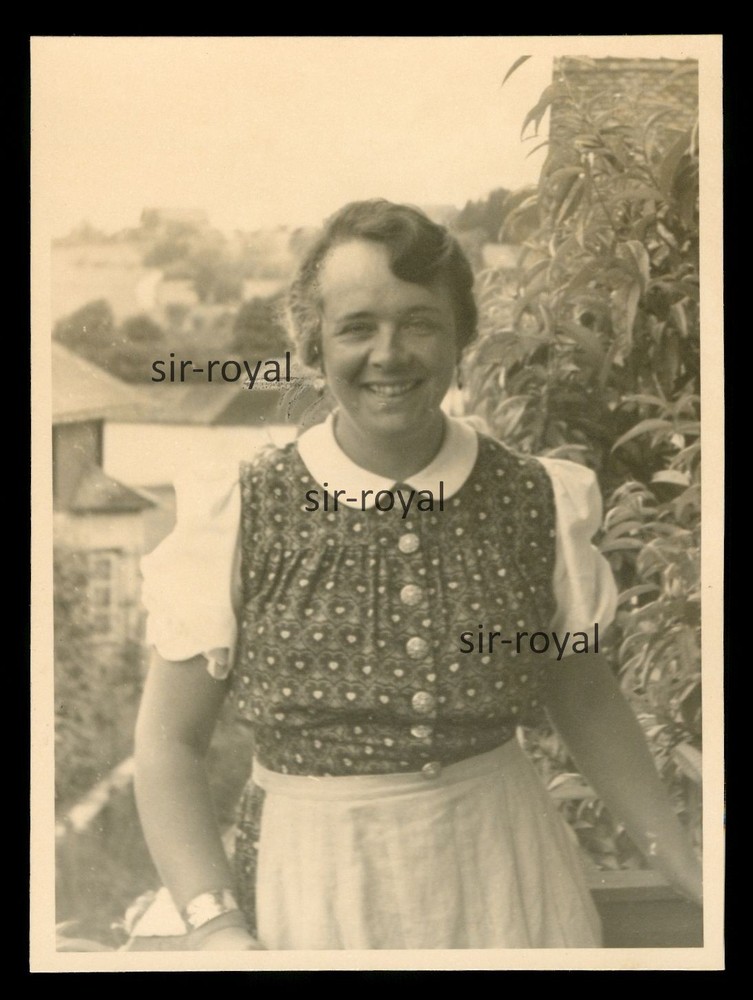 Mondsee 1941 – Mrs. Ilse Köttinger – Austria 1940s – Photo 9x12cm