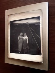 ORIGINAL DIANE ARBUS PRINT GIFT TO CIRCUS SWORD SWALLOWER & SISTER + ARBUS BOOK