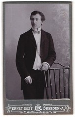 Photograph Ernst Rost, Dresden-A, Wettinerstrasse 15, portrait young man in e