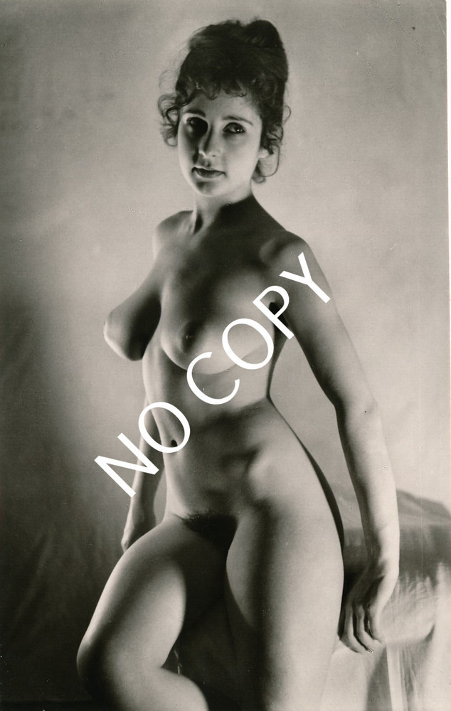 Photo pretty young woman nude art photographer unique around 1960 X177