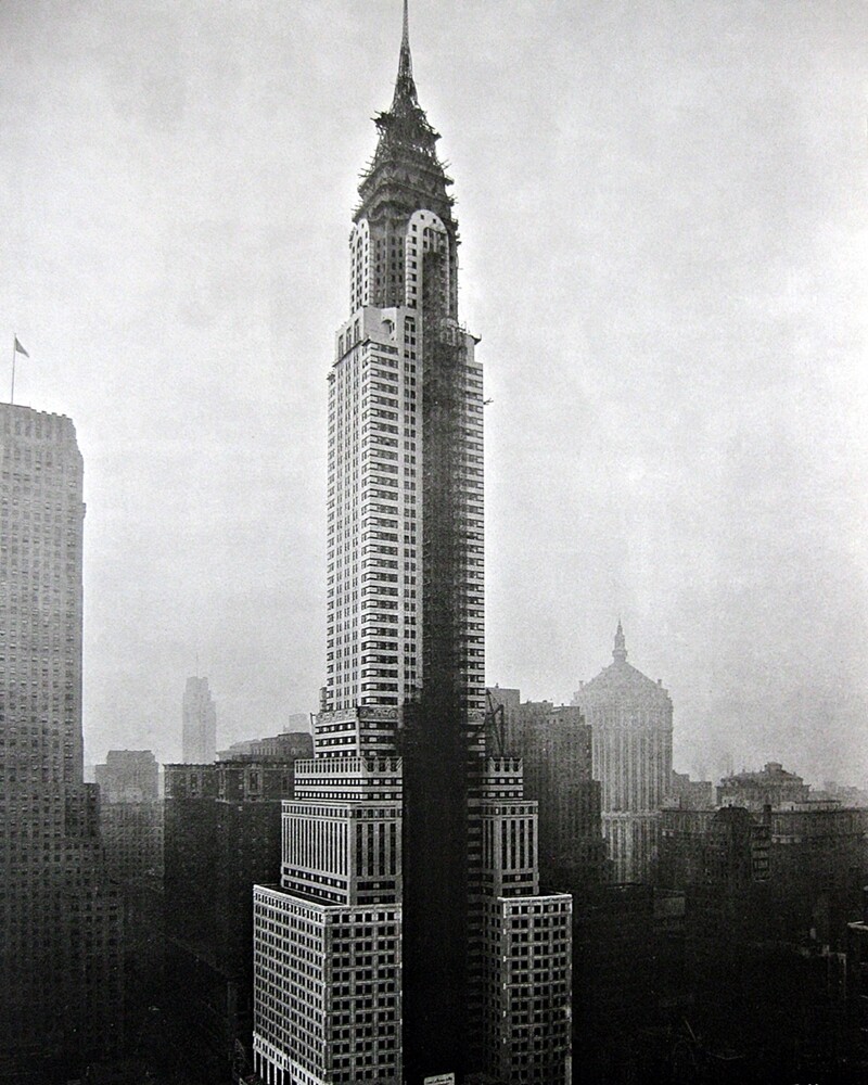 New Photo: Chrysler Building under Construction in New York City – 6 Sizes!