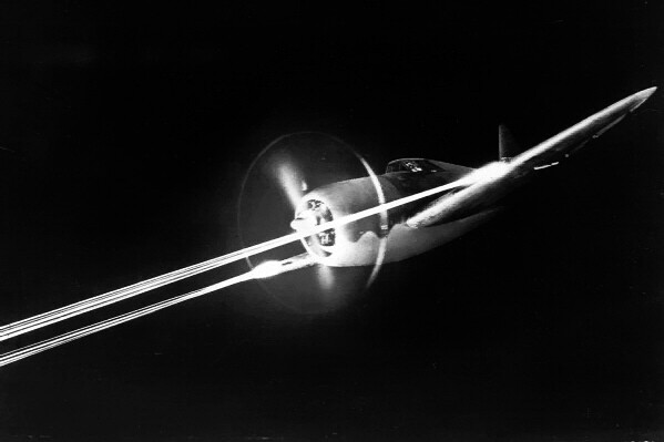 New World War II Photo: P-47 Thunderbolt Firing M2 Machine Guns – 6 Sizes!