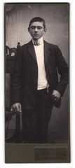 Photograph Fritz Häcker, Annaberg i. S., Carlsplatz 3, Portrait of a Young Man