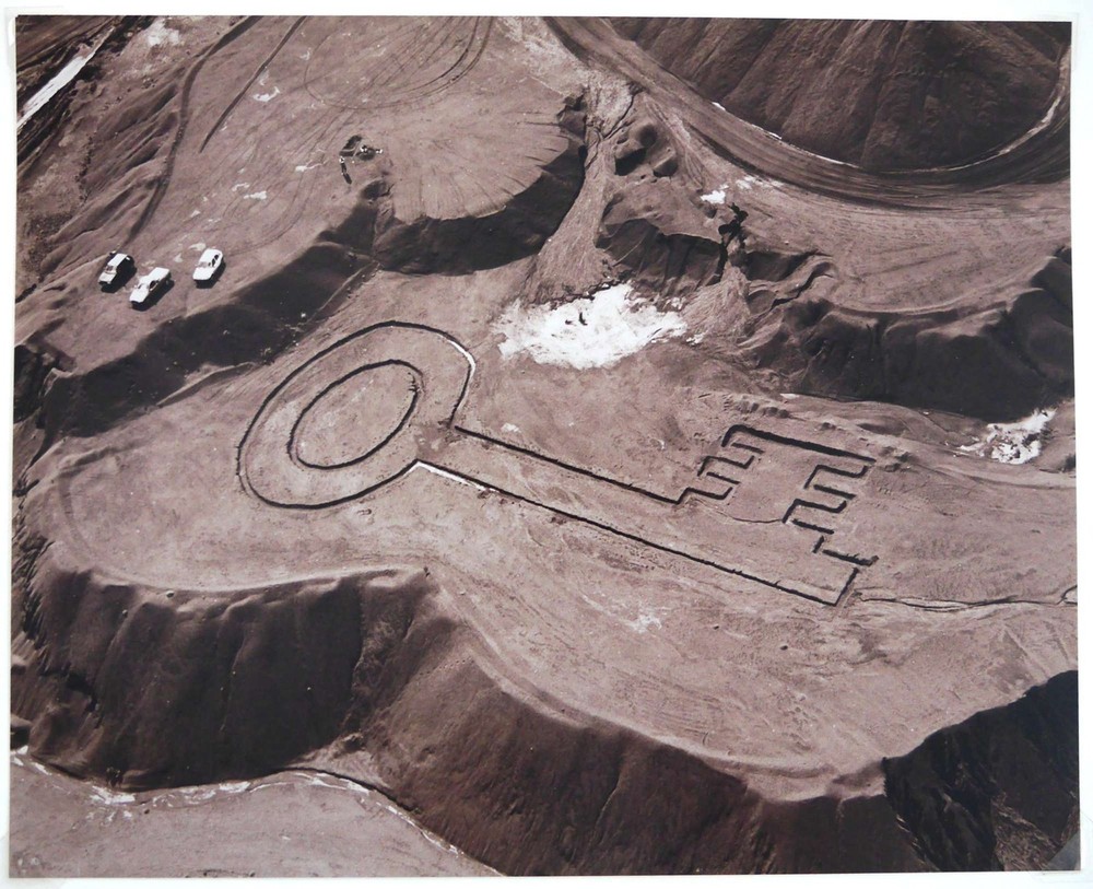 Vik Muniz / Key from Earthworks 2002 SIGNED LTD ED 8 x 10 INCH C-PRINT #/100