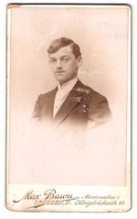 Photograph Max Baum, Dresden, Marienallee 1, portrait gentleman wearing dark jacket