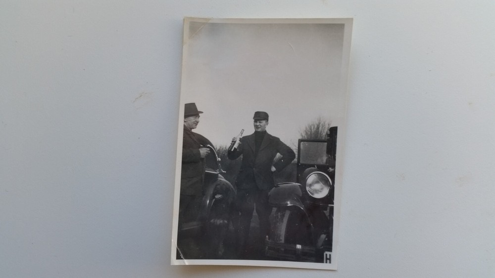 Photo 20R1022 Vintage 2 Men circa 1930s approx 6x8cm