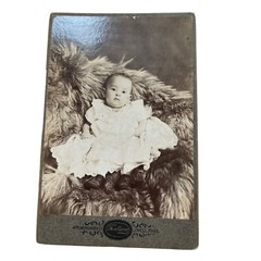 Vintage Baby Portrait Photo Picture Fur Blanket Cardboard 6.5″ x 4.25″