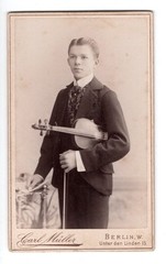 CdV CDV violinist violin musician Berlin Unter den Linden around 1895 Carl Müller C1108