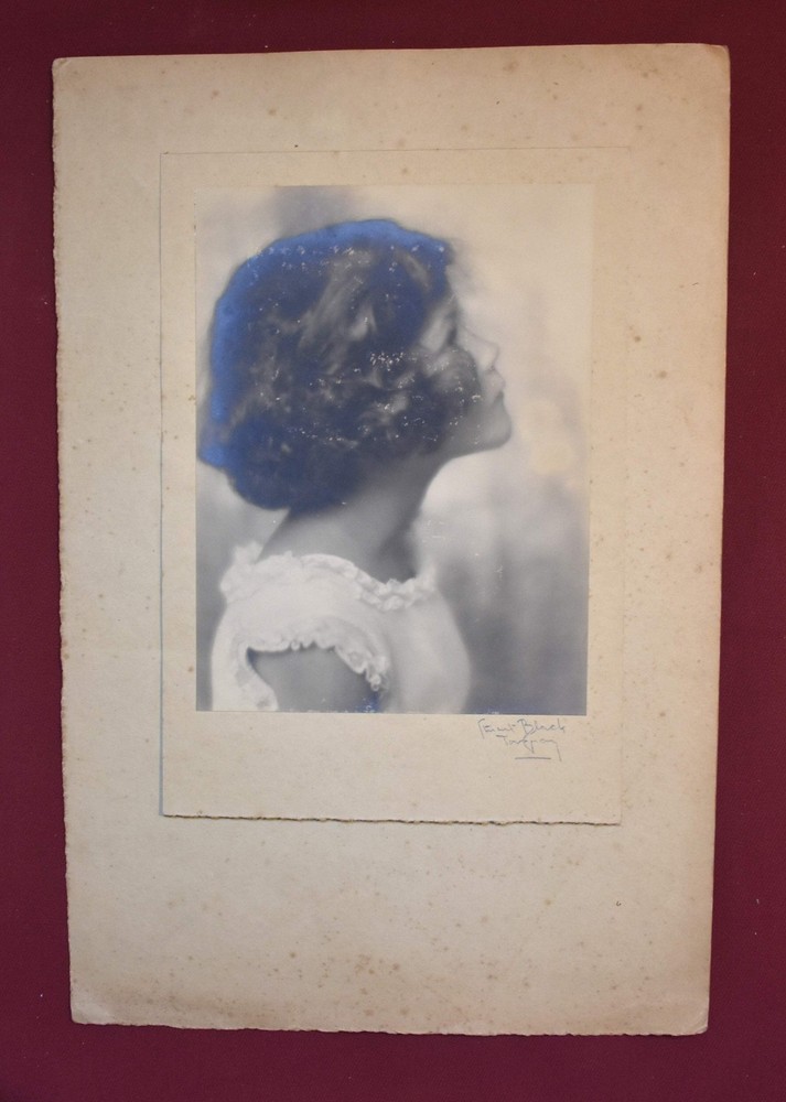 Antique Portrait Photograph of a Young Woman, Shot and Signed by Stuart Black