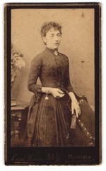 Photograph Joseph Werner, Munich, Zweibrückenstr. 2, Young Lady In Dress With K