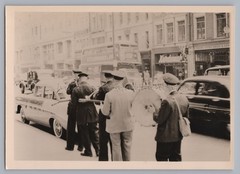 London England 1956 – Salvation Army Piccadilly Circus Shops – Photo 1950s
