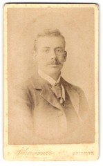 Photograph W. Shawcross, Guildford, Hospital St., Portrait of an Elegant Gentleman w