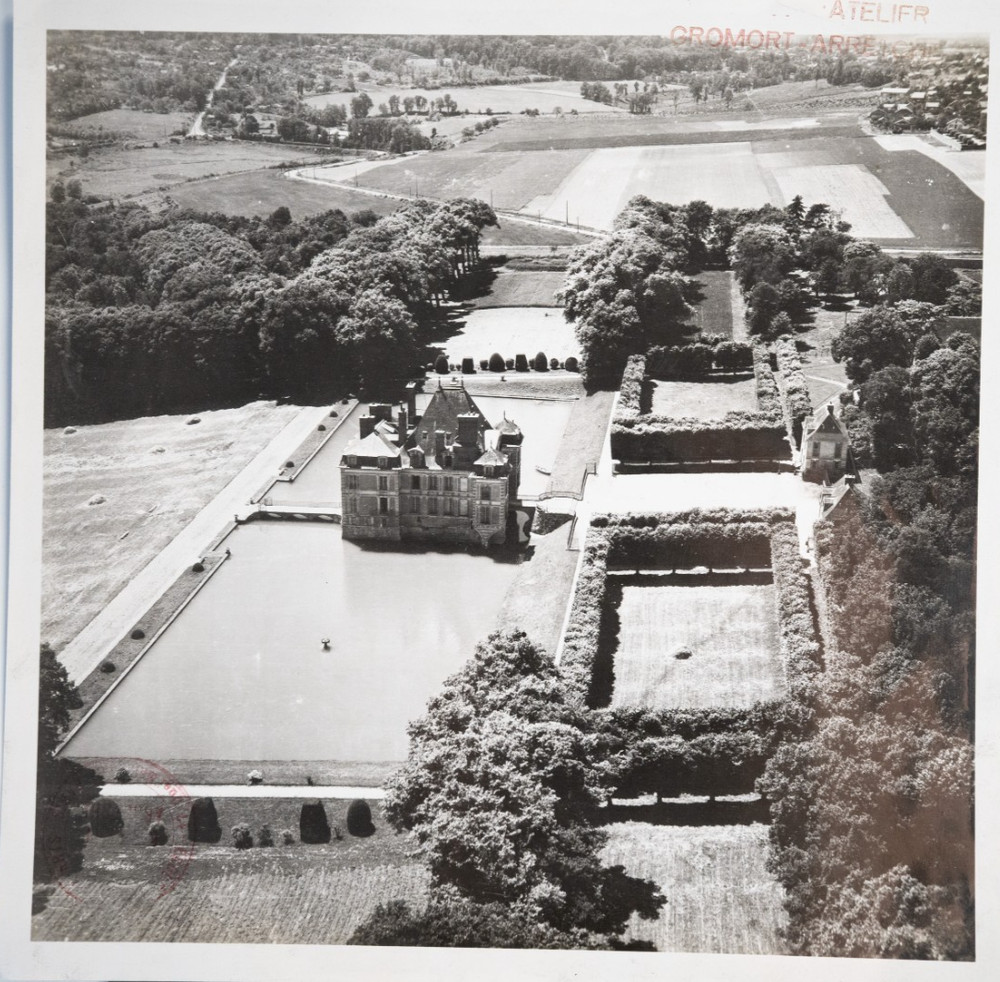 Print Photo Analog France Château De Courances 9X9In 1970