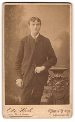 Photograph Otto Hach, Gohlis-Leipzig, Halleschestr. 123, boy in night out dress