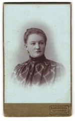 Photograph Karl Scholl, Friedrichshafen, portrait of a woman in plaid dress