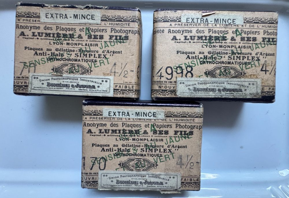 3 Original Sealed Packaging Glass Plates Lumiere & Ses Fils 4 1/2 -6