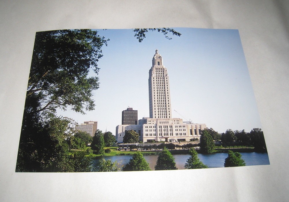 Beautiful Photograph of Louisiana Capitol Building Across Lake 2003 8×12 AGFA