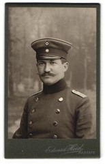 Photograph Eduard Heid, Rastatt, officer in uniform with Mustasch