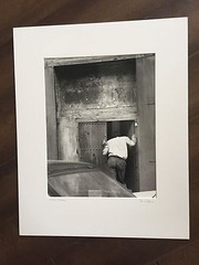 BRUCE BLUM SIGNED B&W Photo Print (16″X 20″)-«Working Barcelona»