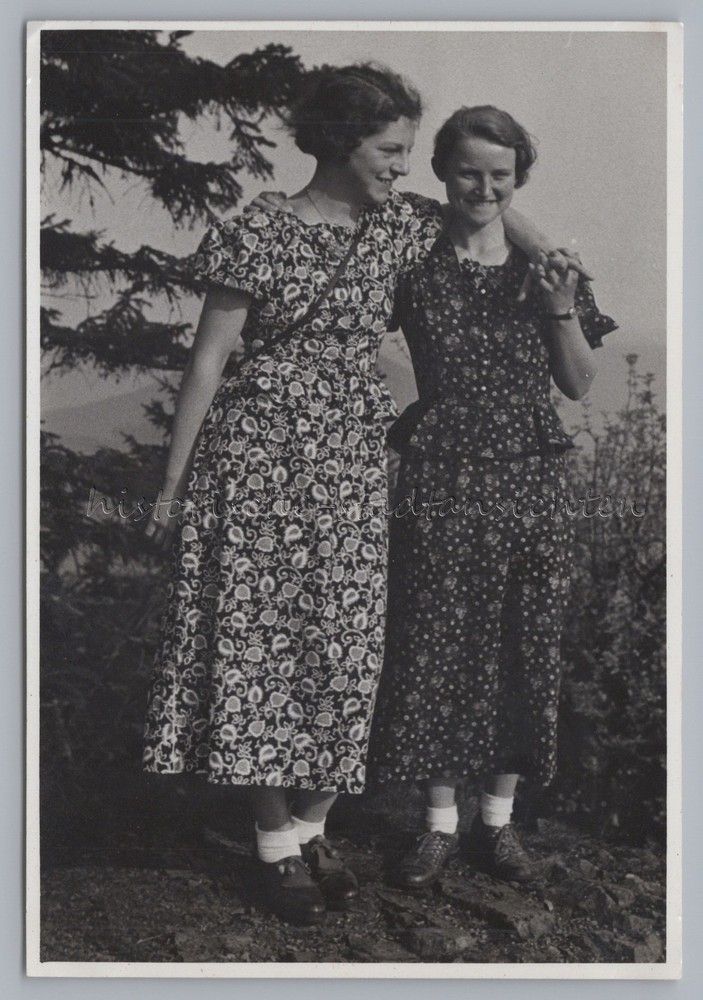 2 Women Arm in Arm in Floral Summer Dress – Vintage Photo