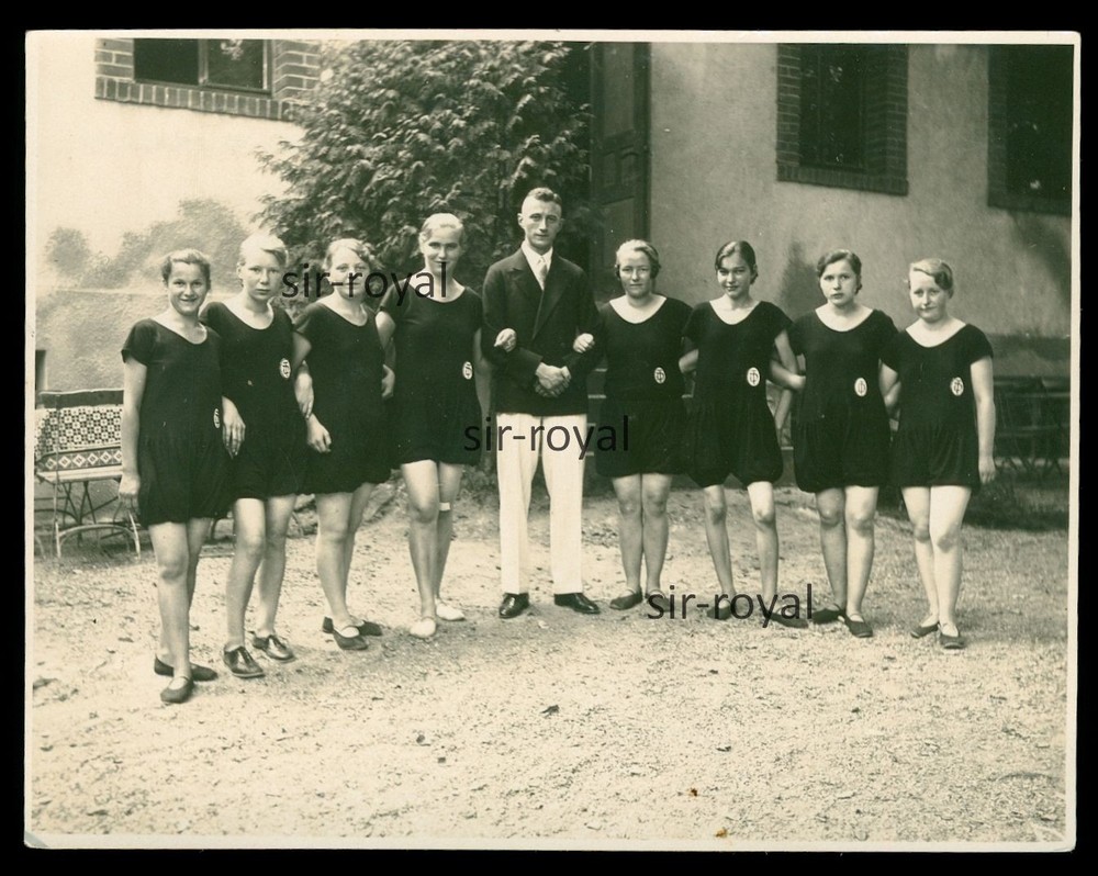Gymnasts 1929 at club gymnastics – 1920s – photo 11x9cm