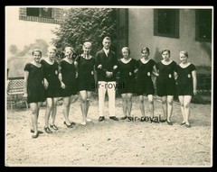 Gymnasts 1929 at club gymnastics – 1920s – photo 11x9cm