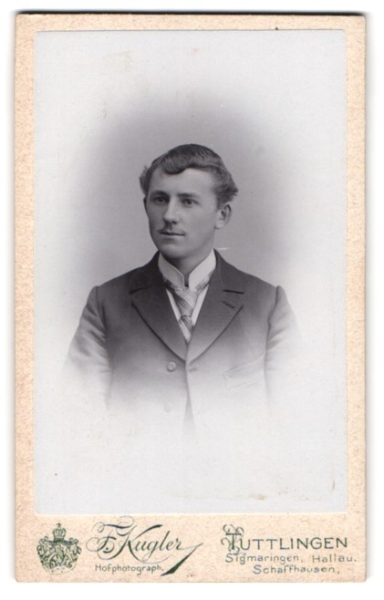 Photograph F. Kugler, Tuttlingen, Sigmaringen Hallau, portrait of a young man