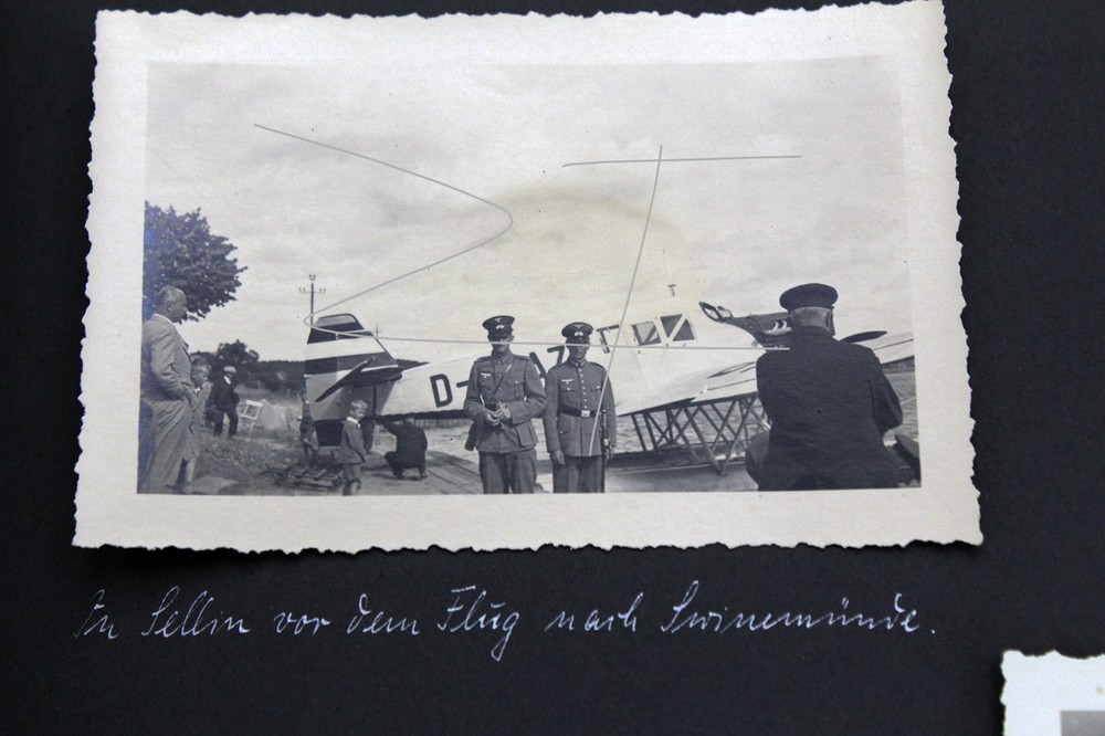 Old Photo Album Binz, Pillau, Swinemünde Airplane Etc. 1935 Photos 56 Pcs.