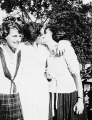 5##Photo negative film – Kissing women – Lesbian couple – Love – Kiss