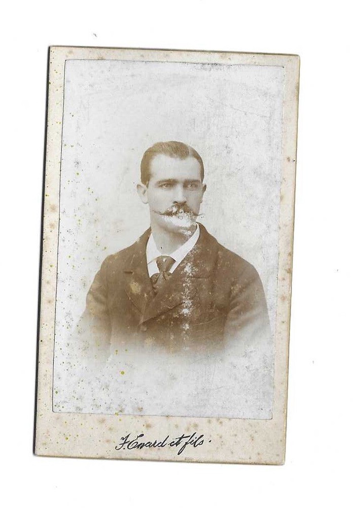 4918 CDV Man Portrait * Delemont 1900
