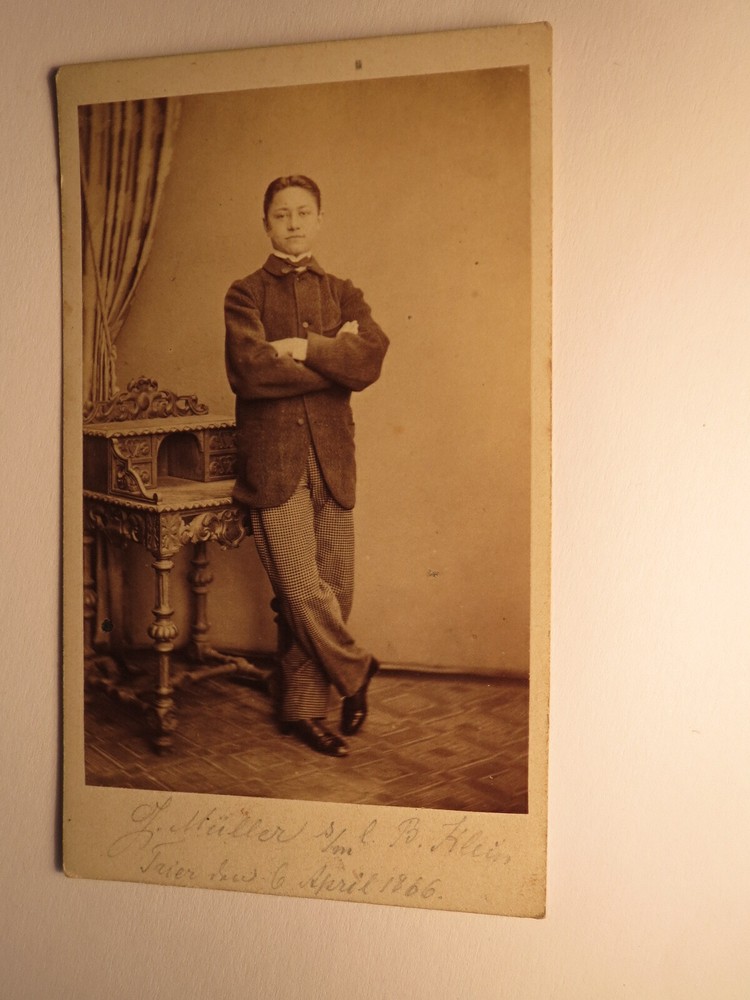 Trier 1866 – L. or B. Müller as a Boy – Young Man / CDV