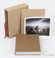 » BEFORE THEY PASS AWAY » COLLECTOR’S EDITION BY JIMMY NELSON WITH SIGNED PRINT