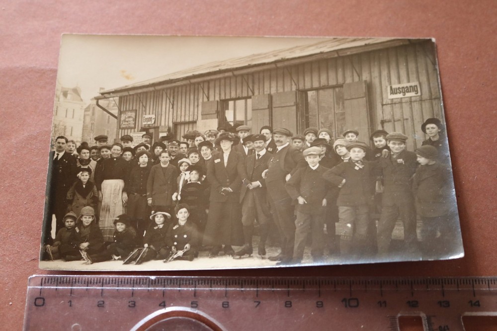 Great old photo – group of people in front of a building – Pahr lessons? Dancing