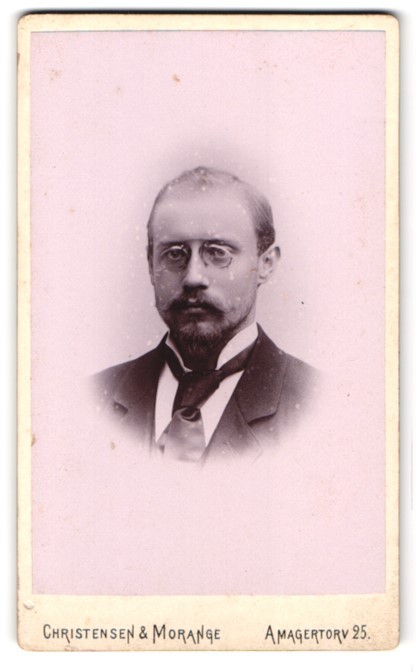 Photograph Christensen & Morange, Kjöbenhavn, Amagertorv 25, portrait Mr. Forest