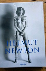Helmut Newton SUMO BAGS with Book Stand and Making of!