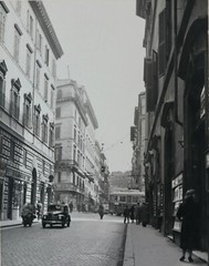 LEE WILHITE-Photographer- 1956 ‘Rome Street Scene’ Photograph