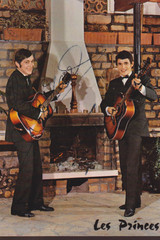 Les Princes Photograph On Card 15*10 With Autographs
