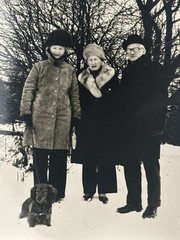 🐕 1950s Family Dog Snow Winter Portrait Dachshund Vintage Photo Agfa 9×11