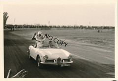 Photo Racer Victory Celebration 1950s X248