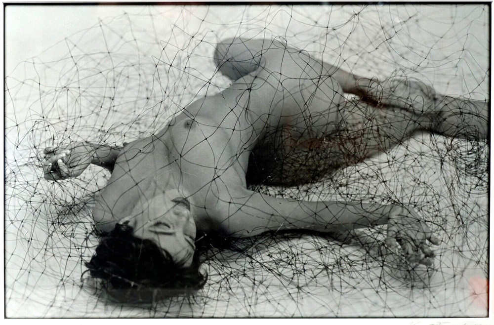 Art Nude VINCENT FRONCZEK Photo «Glenda in Net» Dated 1992 Professionally Framed
