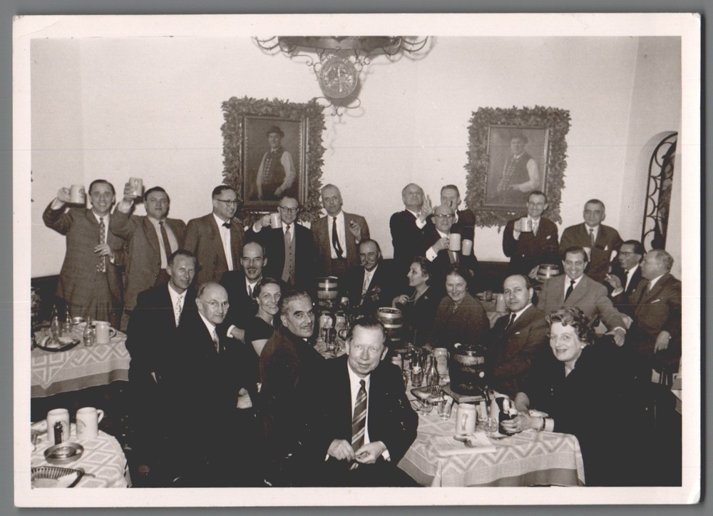Photo Men Company Beer Mugs Inn Celebration 1950s K2068