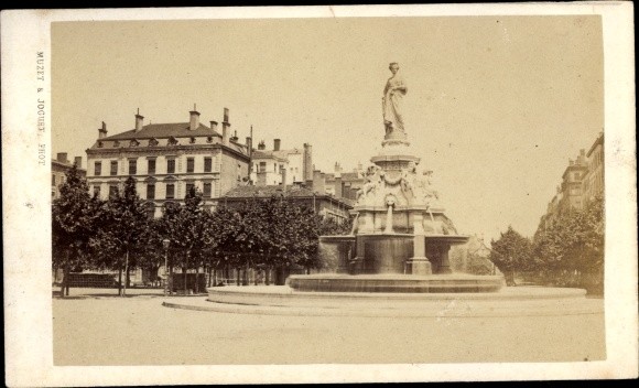CdV Lyon Rhône, around 1866, Fontaine de Brottamp – 10449909